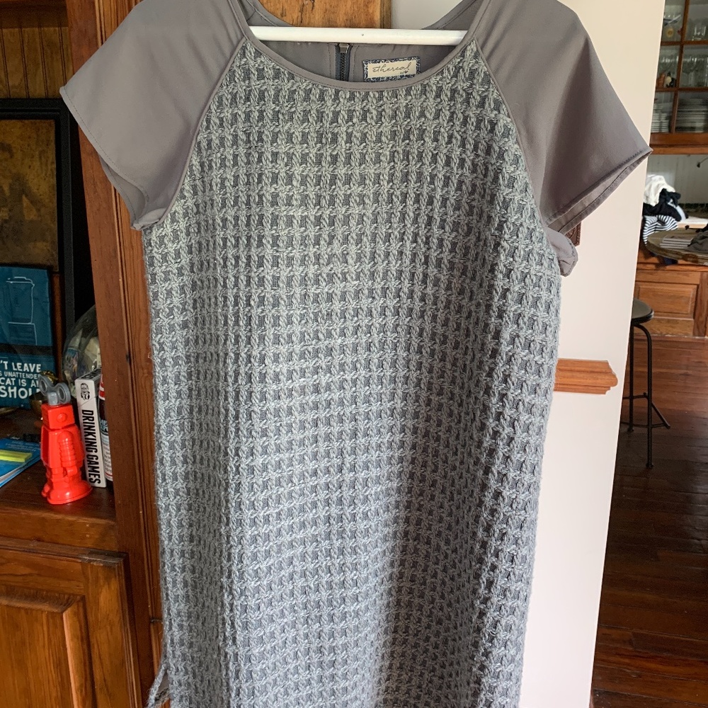 Ethereal back zip weave sweater dress. Never‎ worn